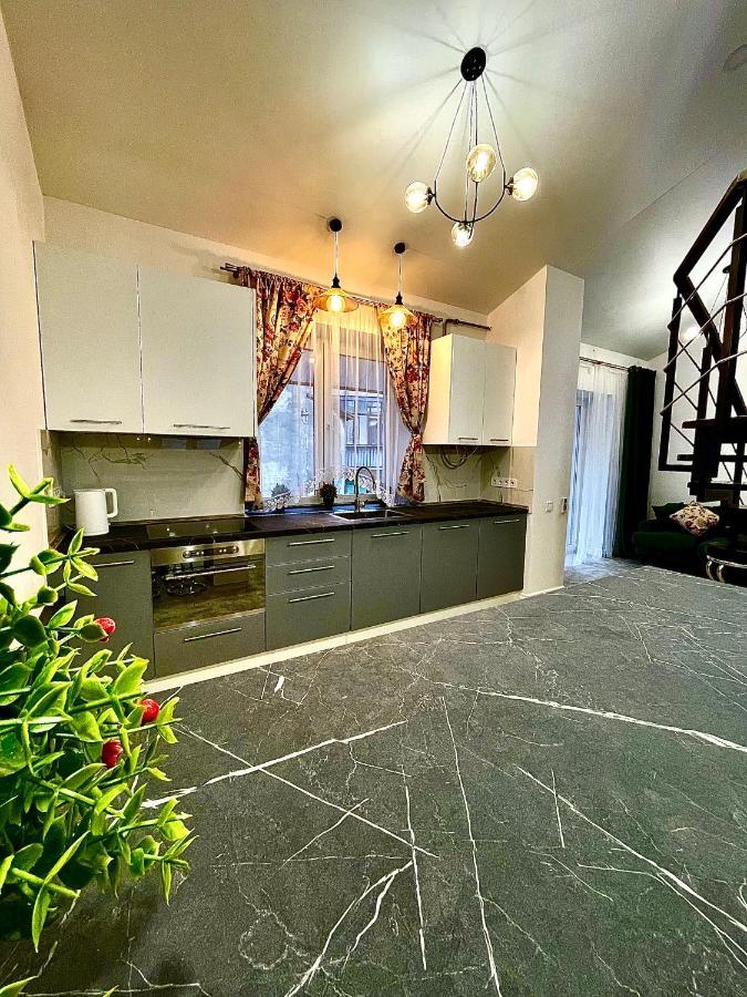 Apartament Gamla Stan Lwów Zewnętrze zdjęcie